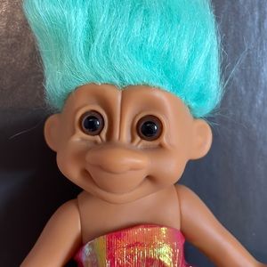 💕Russ 90”s Troll with Teal hair